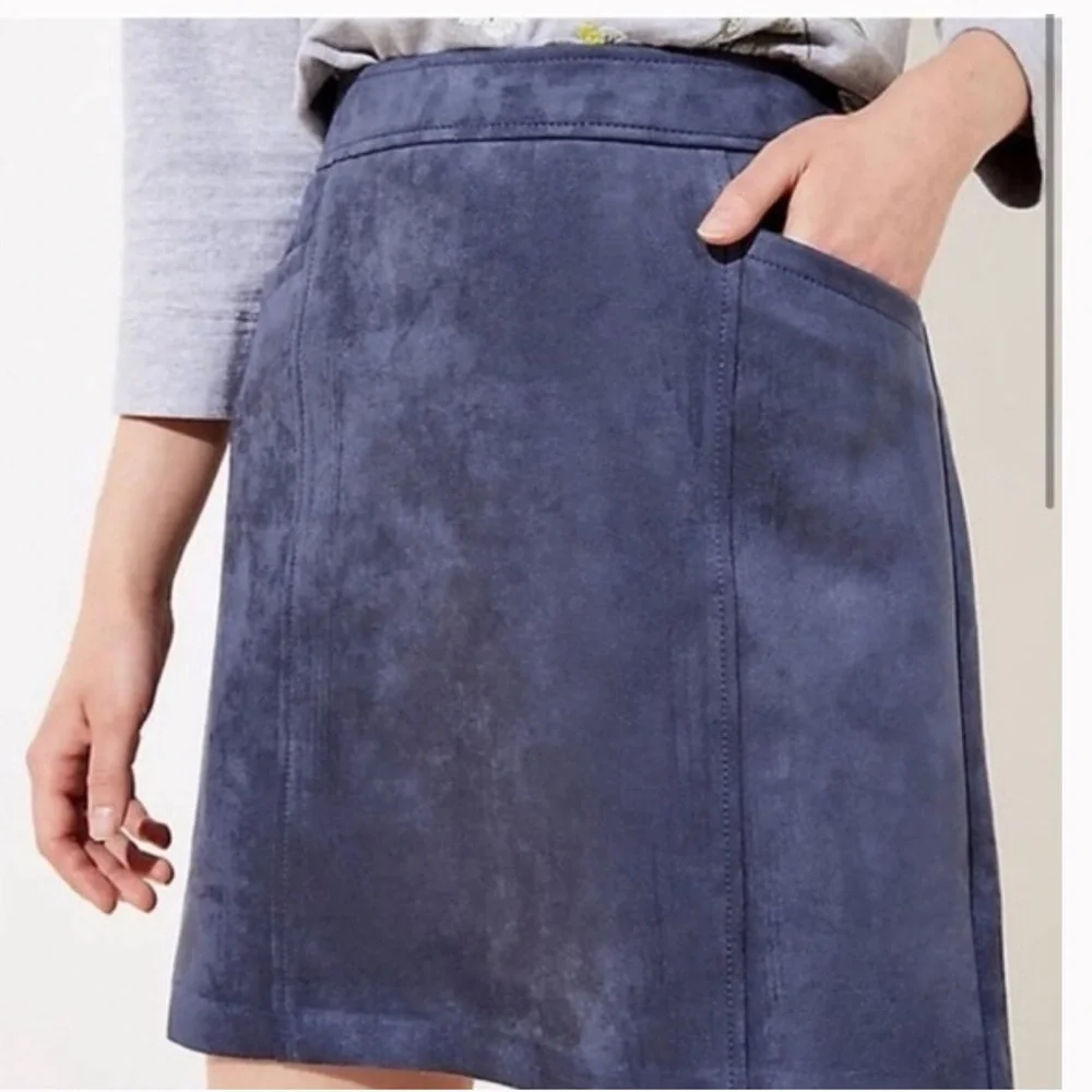 LOFT Blue Faux Suede Mini Skirt Size 6